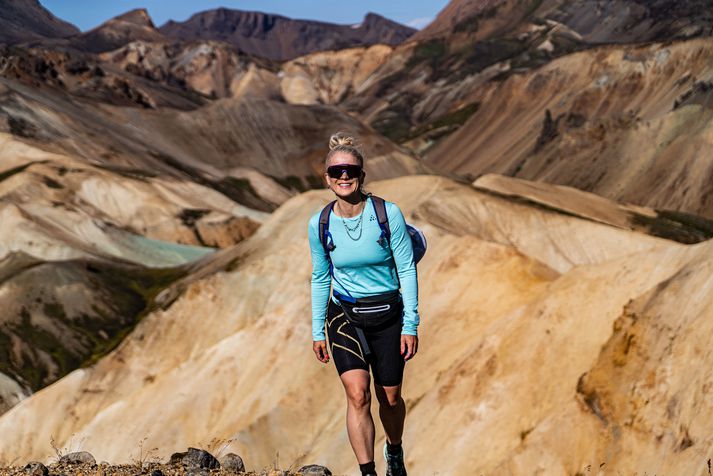 Bára Mjöll Þórðardóttir, meðeigandi hjá Langbrók, elskar útivist og er meðal annars leiðsögumaður fyrir FÍ í útivistarverkefni sem heitir Kvennakraftur sem er fyrir konur sem eru byrjendur í fjallgöngum eða lengra komnar og vilja stunda útvist í félagsskap annarra kvenna. 