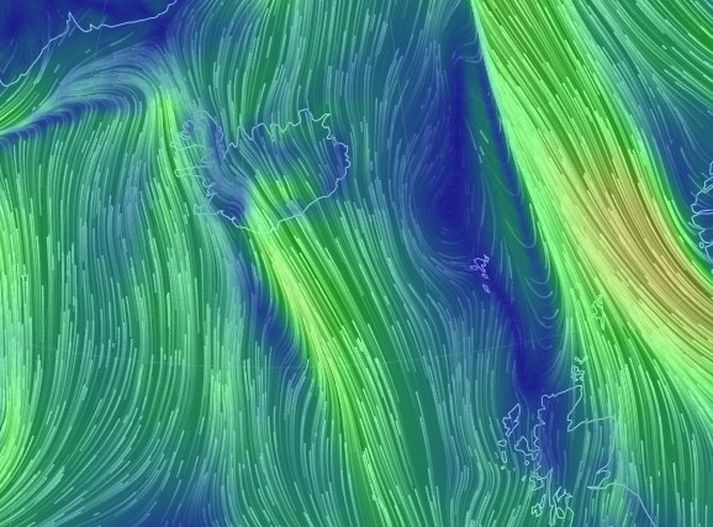 Veðurstofan varar við stormi víða á landinu í dag.