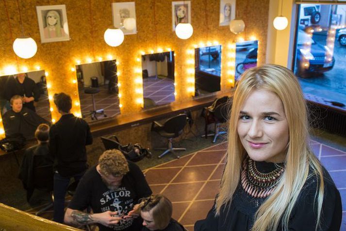 Elísa Ósk Viðarsdóttir myndlistarkona