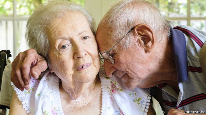 Alzheimer-sjúkdómurinn reynist flestum þungbær og erfiður viðureignar.