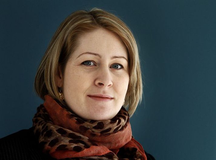 Helga hefur starfað sem ráðgjafi hjá Stígamótum í um ár og þar hefur hún hjálpað fötluðum fórnarlömbum ofbeldis auk þess að sinna fræðslu um málefnið. Hún segir þurfa að byrja á því að breyta þjónustu við fatlaða þannig þeir fái að taka þátt í samfélaginu á eigin forsendum. 