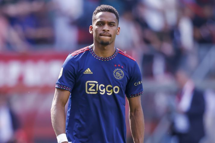 Jurriën Timber er að öllum líkindum á leið til Arsenal.