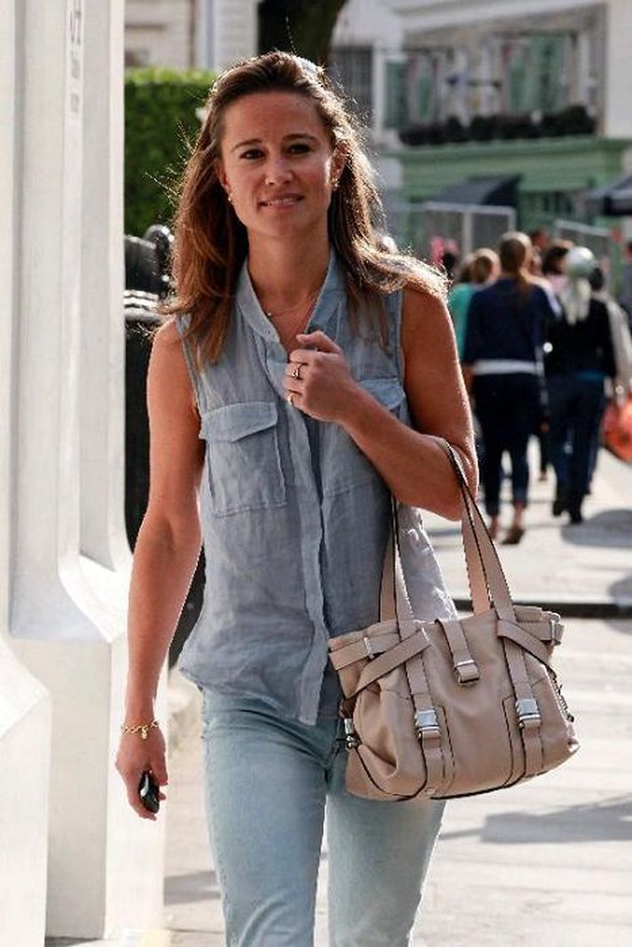 Pippa Middleton reyndi fyrir sér sem fyrirsæta á háskólaárum sínum í Edinborg.