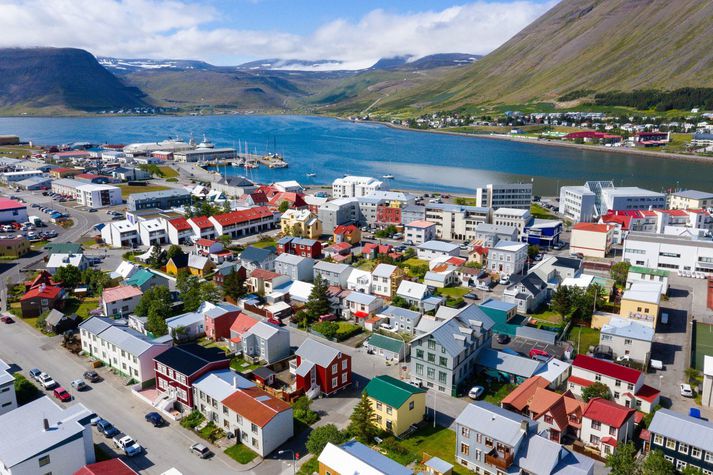 Það verður mikil loftmengun á Ísafirði í dag en gosmóðan frá eldgosinu er komin vestur. Það verður því sennilega ekki svona heiðskýrt eins og á þessari mynd.