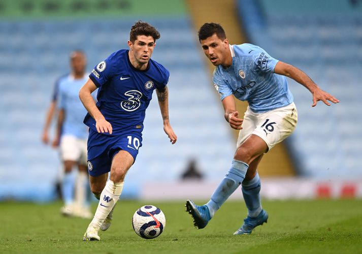 Chelsea vann Manchester City, 1-2, í ensku úrvalsdeildinni á laugardaginn. Liðin mætast aftur í úrslitaleik Meistaradeildar Evrópu 29. maí. Líklegt þykir að leikurinn fari fram á enskri grundu.