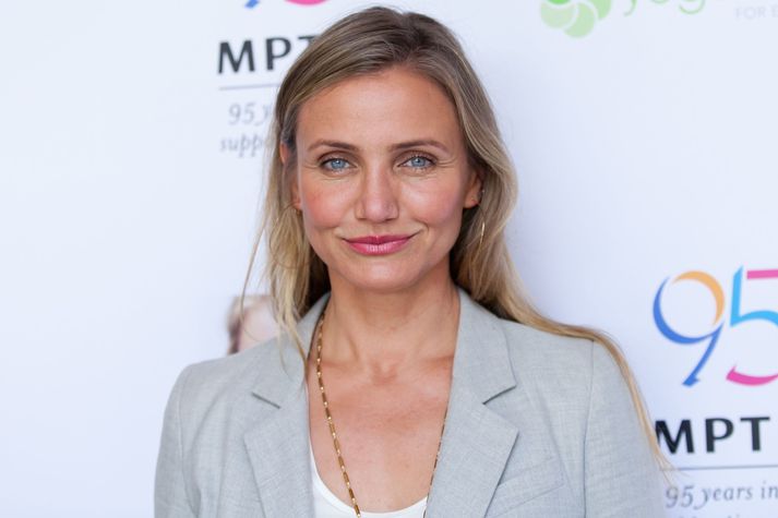 Cameron Diaz opnar sig um móðurhlutverkið.