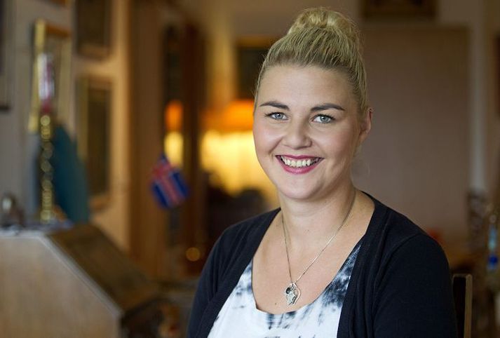 Gunnhildur Árnadóttir er orðin þaulvön hlutum sem koma öðrum spánskt fyrir sjónir á borð við sóttkví, bólusetningar og flug á framandi slóðir. Hún viðurkennir þó að með þrítugsaldrinum fylgi pressa að festa rætur, eignast heimili og stofna fjölskyldu. 