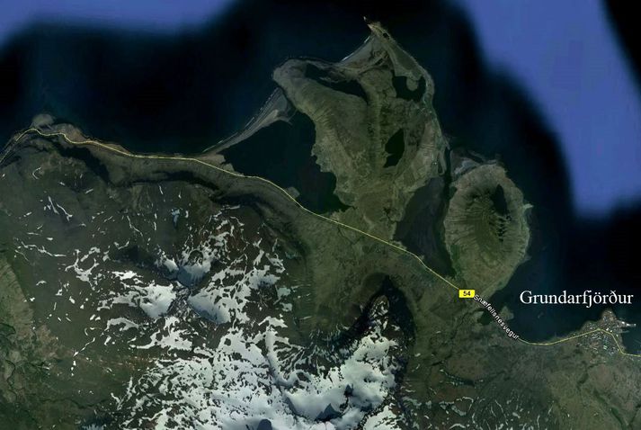 Vegurinn er nú opinn