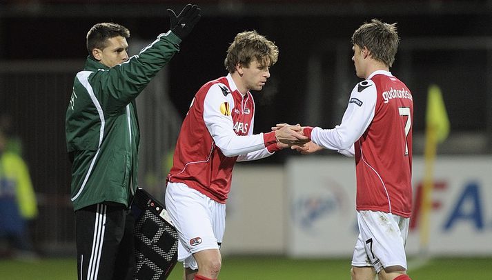 Brett Holman kemur hér inn fyrir Jóhann Berg Guðmundsson í einum leik AZ í vetur.