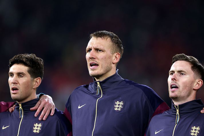 Dan Burn er búinn að vinna sig inn í enska landsliðið. Hann á íslenskan tvífara.