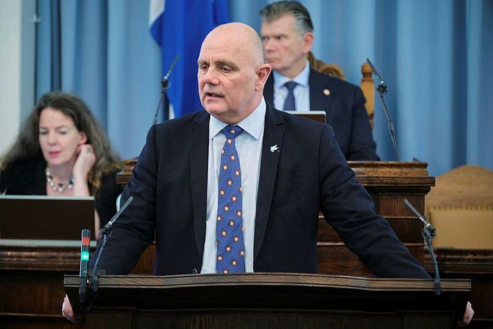 Sigurjón er formaður atvinnuveganefndar.