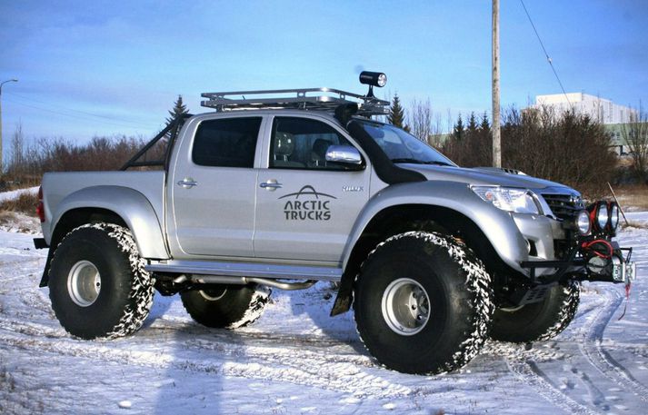 Breyttur Arctic Trucks bíll í Rússlandi.