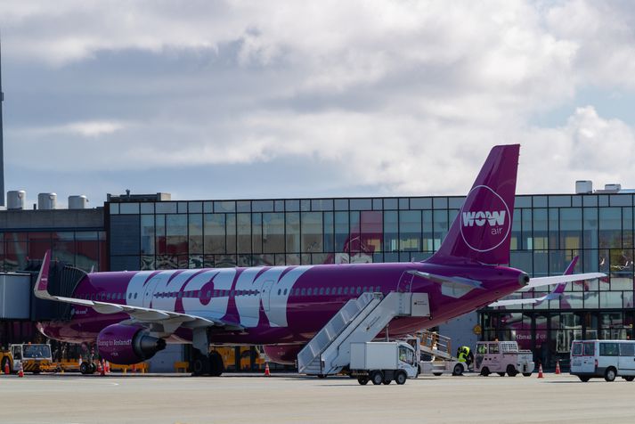 Samkvæmt upplýsingum frá WOW air hafa engin flug verið felld niður frá og með morgundeginum en nokkur flug eru fullbókuð þessa vikuna.