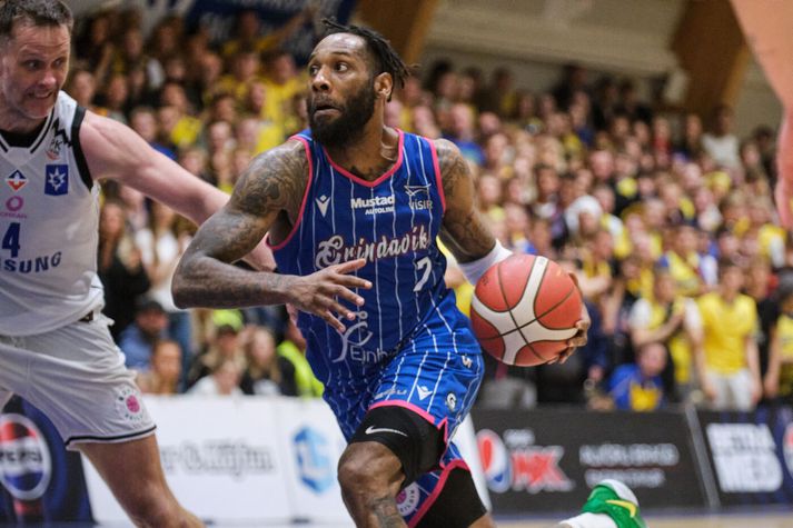 Deandre Kane byrjaði á bekknum en skoraði 21 stig.