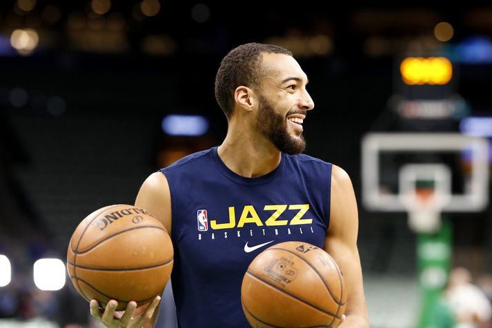 Rudy Gobert er með kórónuveiruna sem er kannski ekkert skrýtið miðað við það hvernig hann hegðaði sér á dögunum.