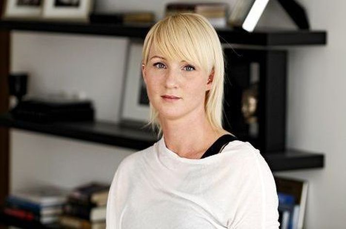 Frumraun í sjónvarpi Karen Björk Björgvinsdóttir er ein af dómaratríóinu í nýjum dansþætti á RÚV. Hún er fyrrverandi heimsmeistari í samkvæmisdönsum. 
Fréttablaðið/valli