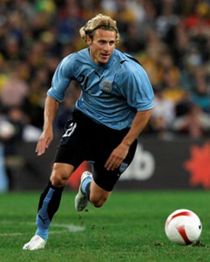 Diego Forlan er búinn að skora 3 mörk fyrir Úrúgvæ í keppninni.