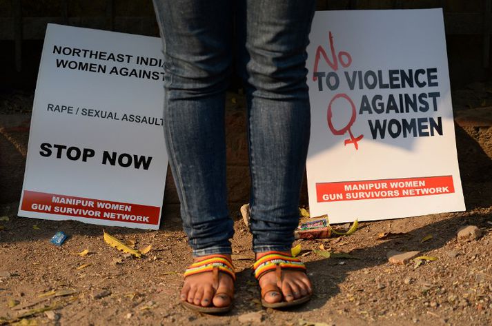 Indland á sér langa sögu kynferðisofbeldis gegn konum. Myndin er frá mótmælum vegna nauðgunar á 24 ára gamalli konu í almenningsgarði í Nýju-Delí í febrúar síðastliðinn.