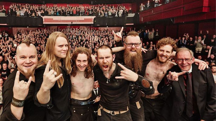 Skálmöld á tónleikum með Sinfó á síðasta ári.
