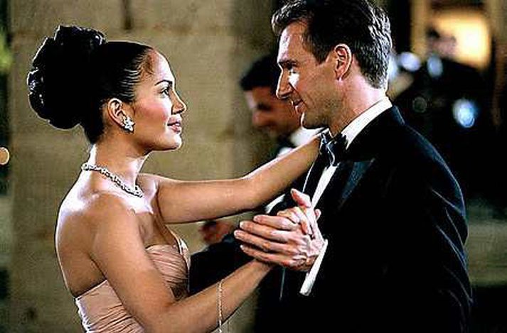 Ralph Fiennes með leikkonunni J-Lo