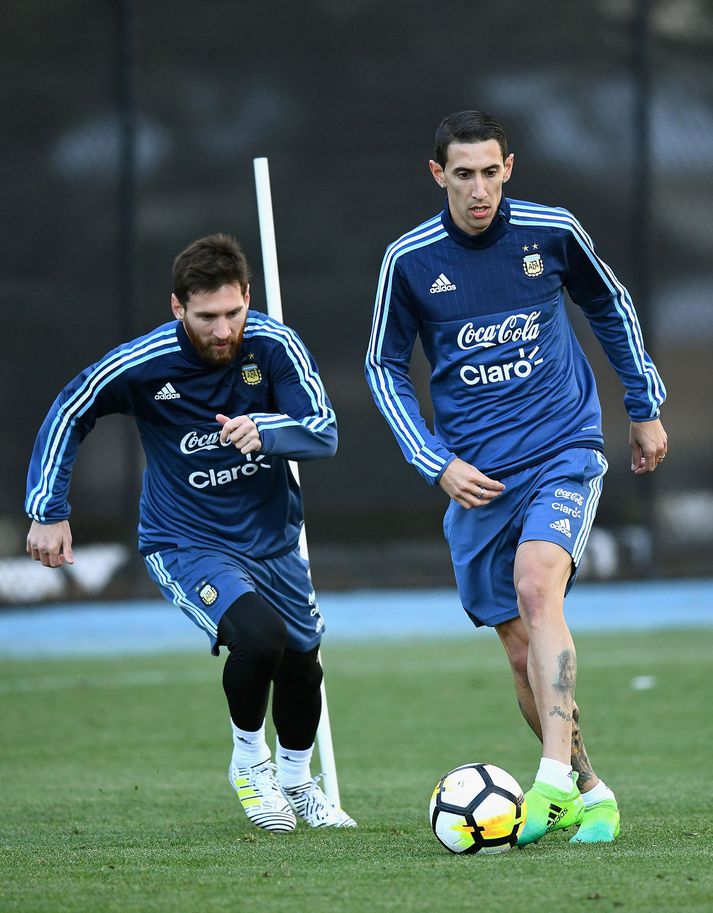 :Lionel Messi og Angel Di Maria á æfingu með argentínska landsliðinu.