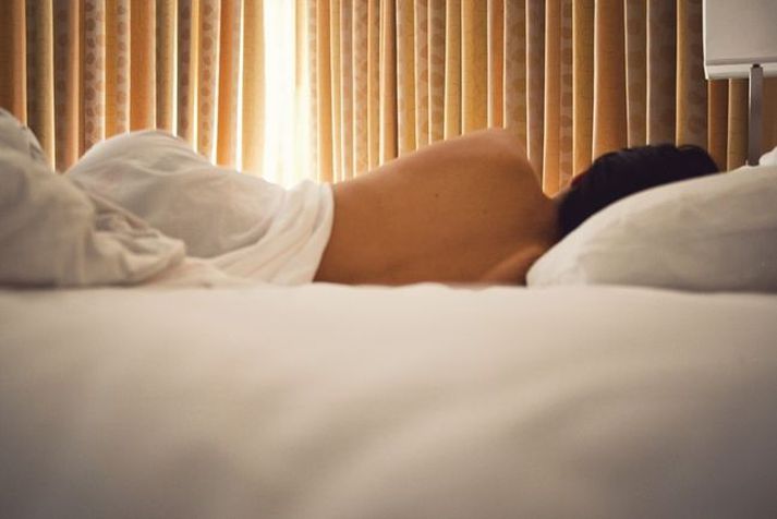 Hæstiréttur hefur staðfest skilorðsbundinn fangelsisdóm yfir karlmanni sem áreitti konu kynferðislega.