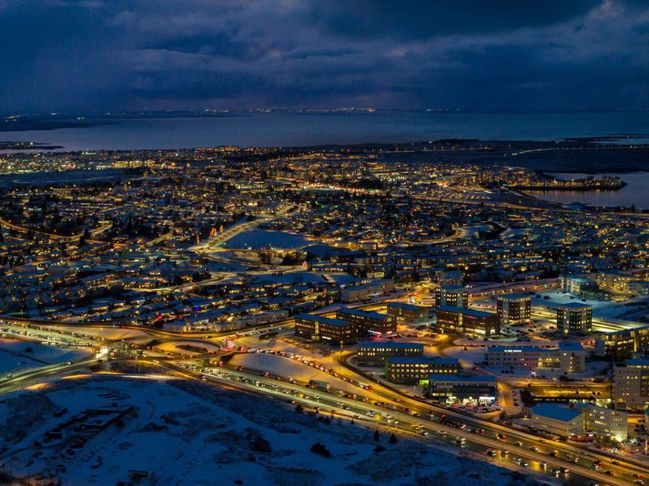 Lögreglan á höfuðborgarsvæðinu þurfti að hafa afskipti af nokkrum ökumönnum í nótt. 