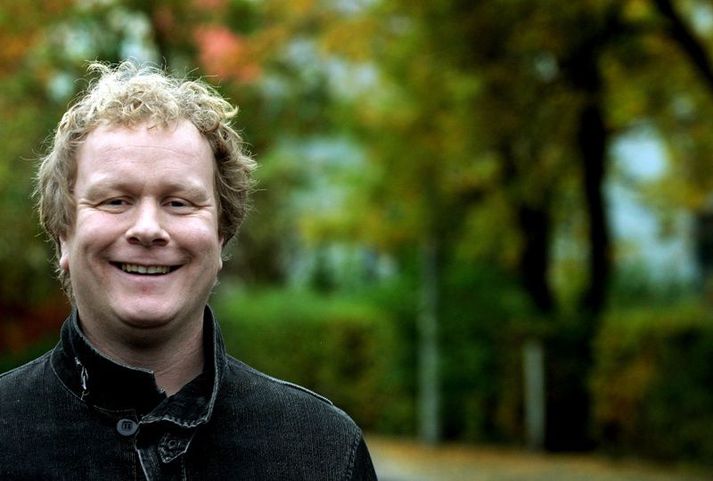 Mildi þykir að Halldór hafi ekki slasast meira eftir fallið, sem var um fjórir metrar.