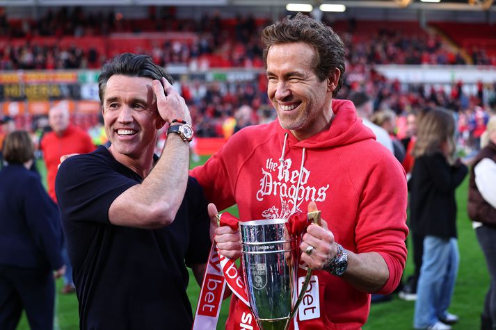 Ryan Reynolds með meðeiganda sínum Rob McElhenney en þeir hafa í sameiningu komið Wrexham á kortið.