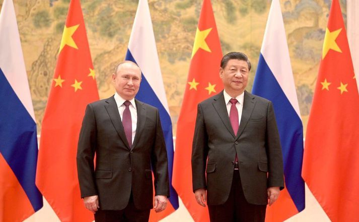 Vladimír Pútín Rússlandsforseti og Xi Jinping leiðtogi Kína funduðu í gær í fyrsta sinn í persónu frá innrás Rússa í Úkraínu.