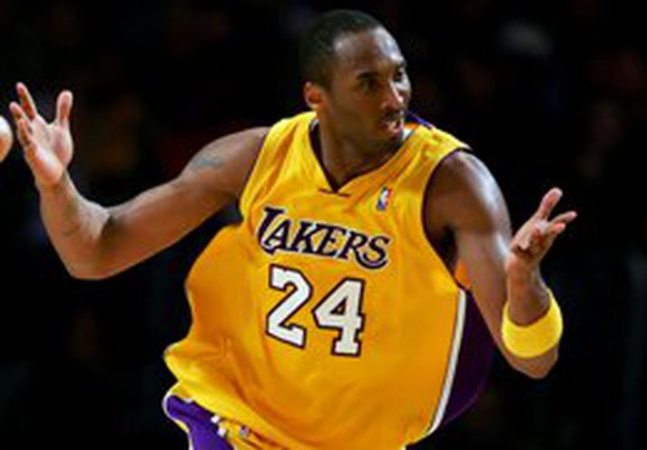 Kobe Bryant á við meiðsli að stríða líkt og margir félagar hans hjá Lakers
