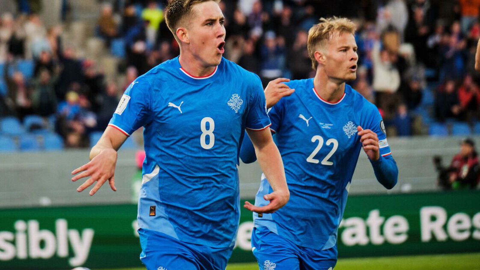 Fyrri úr­slita­leikurinn af tveimur