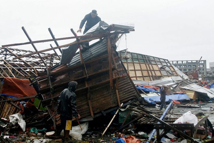 Hagupit skyldi eftir sig slóð eyðileggingar