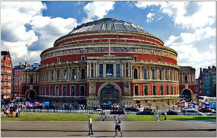 Royal Albert Hall verður ekki boxhringur.
