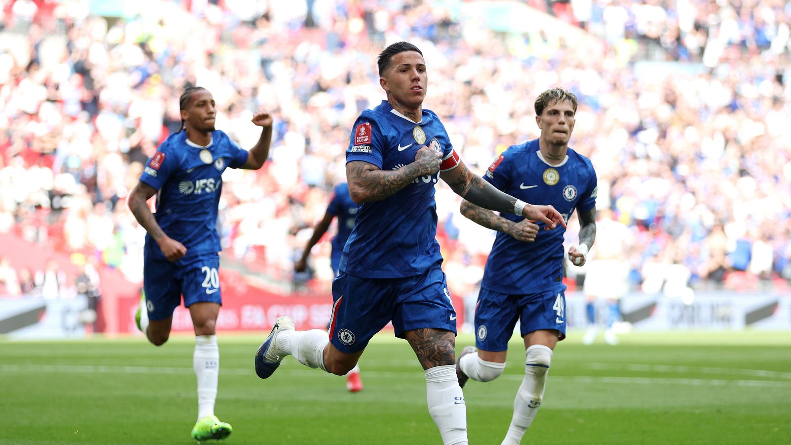 Fernández kom Chelsea í bikarúrslit