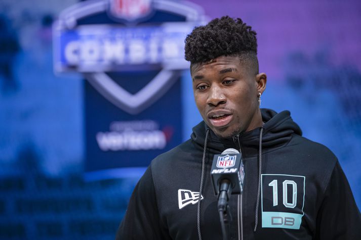 Jeff Gladney lék sextán leiki með Minnesota Vikings í NFL-deildinni tímabilið 2020-21.