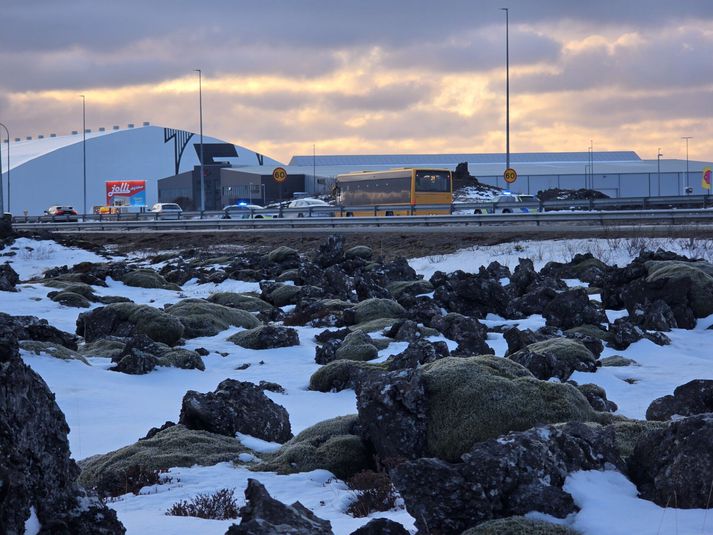 Töluverður viðbúnaður var þegar vagnþjófurinn var tekinn fastur.