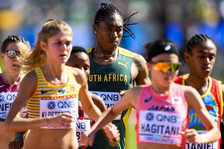 Caster Semenya var yfirburðarkona í 800 metra hlaupi þar til að hún var sett í bann.