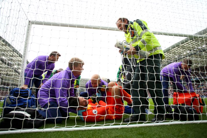 Hugo Lloris meiddist í leiknum á laugardag.