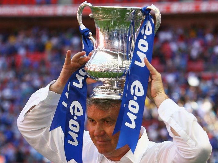 Guus Hiddink vann enska bikarinn með Chelsea.