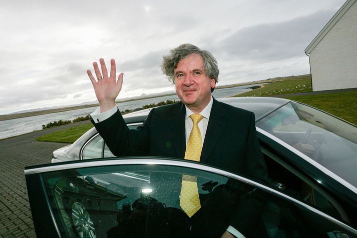 Davíð Oddsson hafði átt við vanheilsu að stríða en það var hins vegar hjartaáfall sem lagði hann í valinn. Þessi mynd er tekin á síðasta ríkisráðsfundi Davíðs 2005.