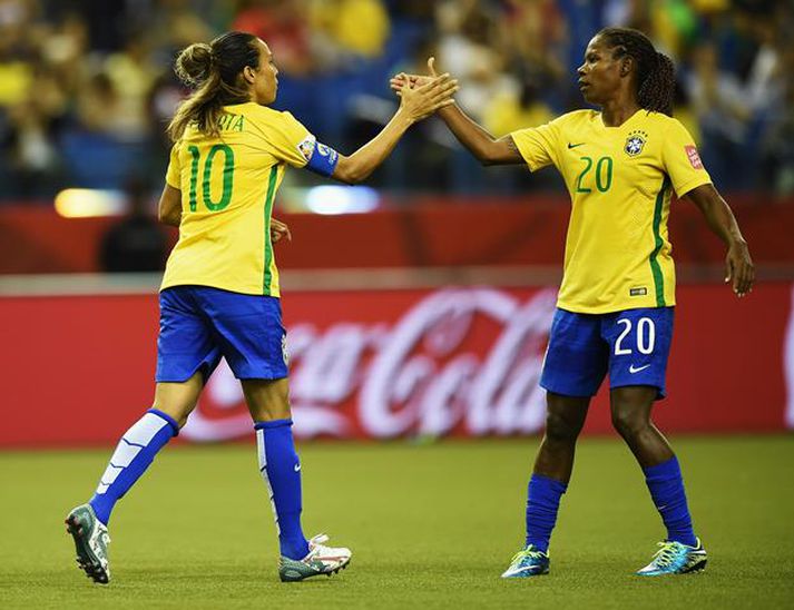 Marta og Formiga, markaskorarar Brasilíu gegn Suður-Kóreu.