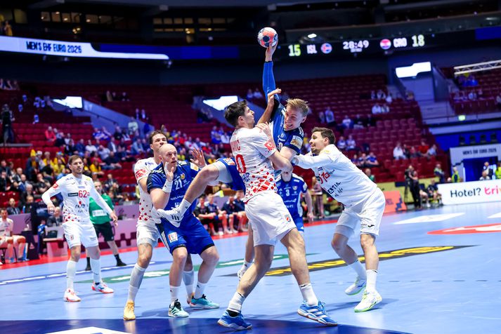 Íslenska karlalandsliðið í handbolta þurfti að sætta sig við súrt tap gegn Króötum í dag.
