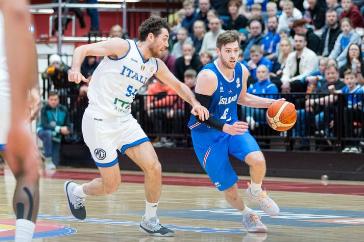 Jón Axel Guðmundsson og félagar hans í Crailsheim Merlins töpuðu naumlega í þýsku úrvalsdeildinni í körfubolta í kvöld.