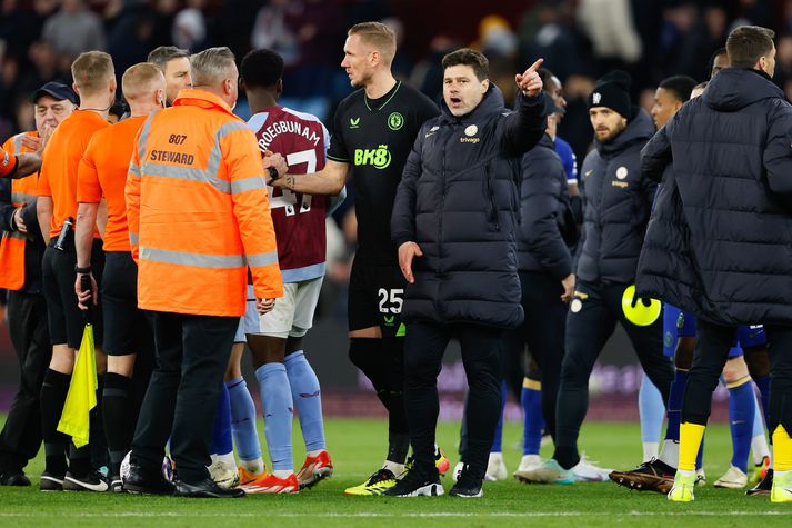 Mauricio Pochettino, knattspyrnustjóri Chelsea, kvartar eftir jafnteflið við Aston Villa.