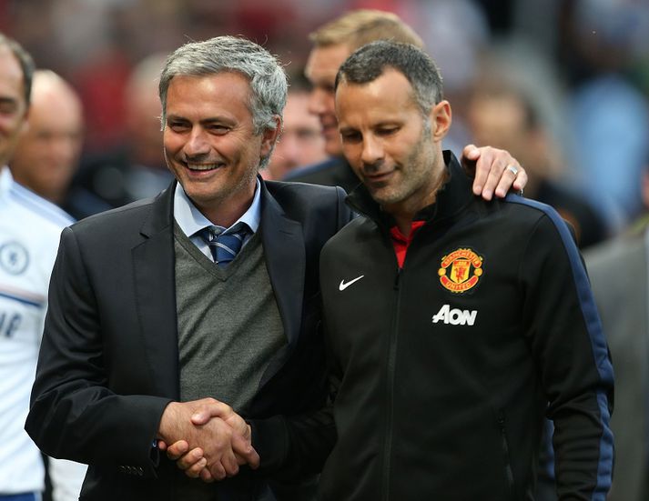 José Mourinho er mættur á Old Trafford og leikmenn eru spenntir.