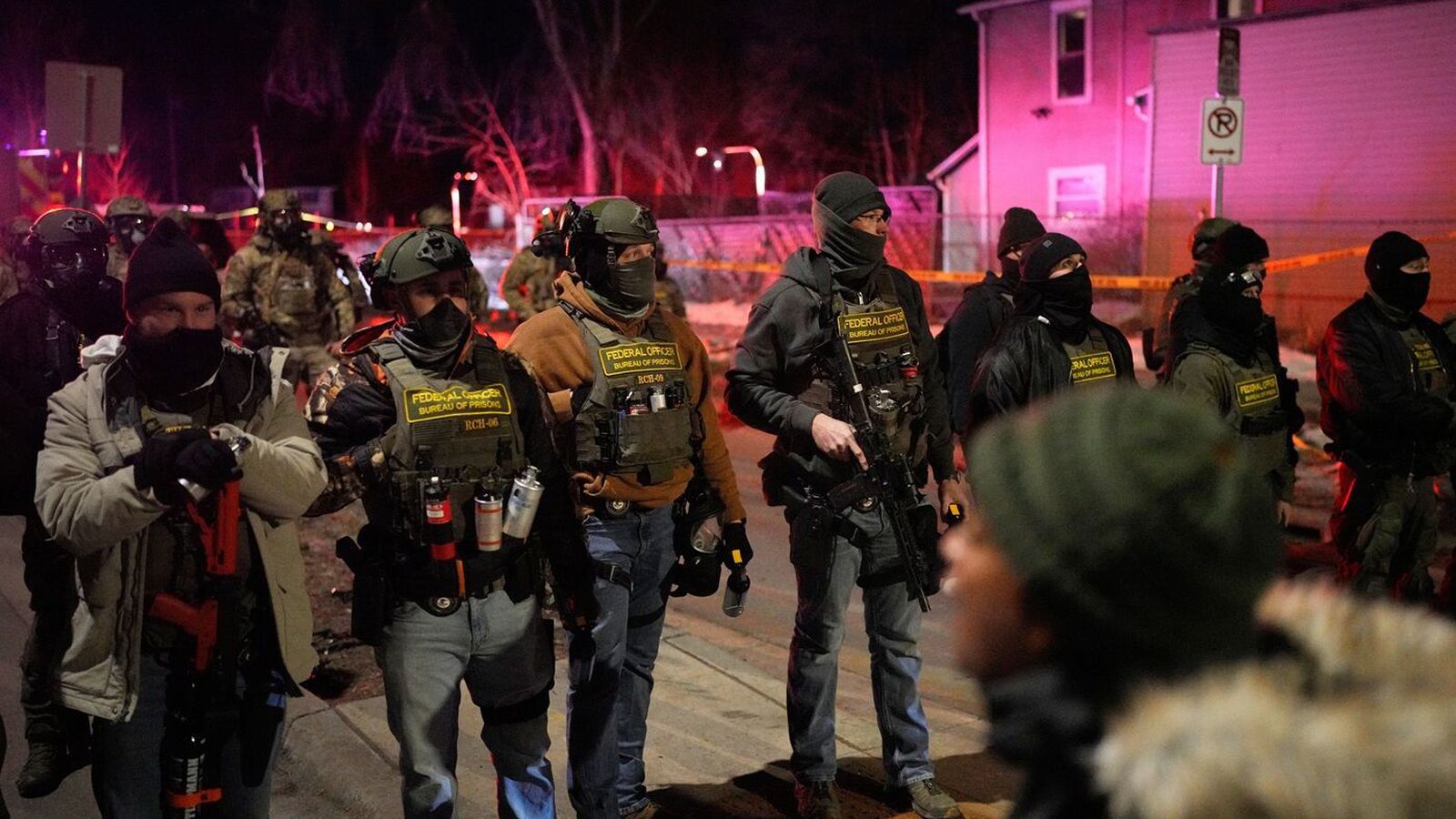 Trump hótar að siga hernum á mót­mælendur