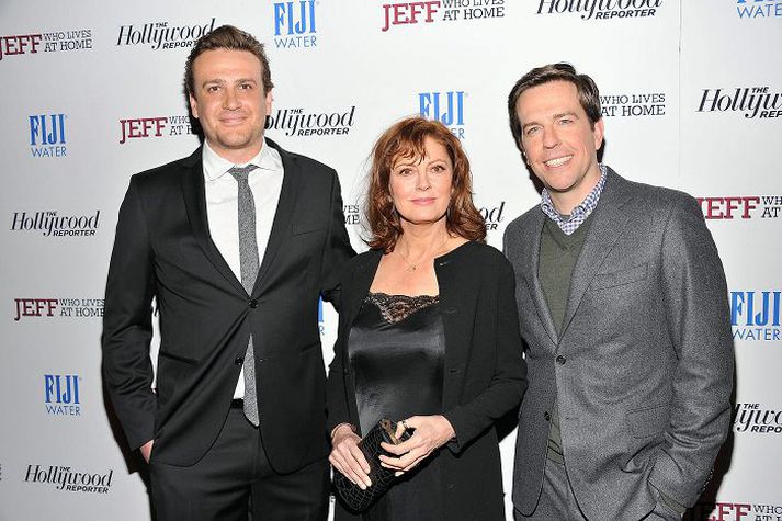 Jason Segel segist geta samsamað sig persónunni Jeff sem hann leikur í gamanmyndinni Jeff Who Lives at Home. Hér er hann ásamt mótleikurum sínum.