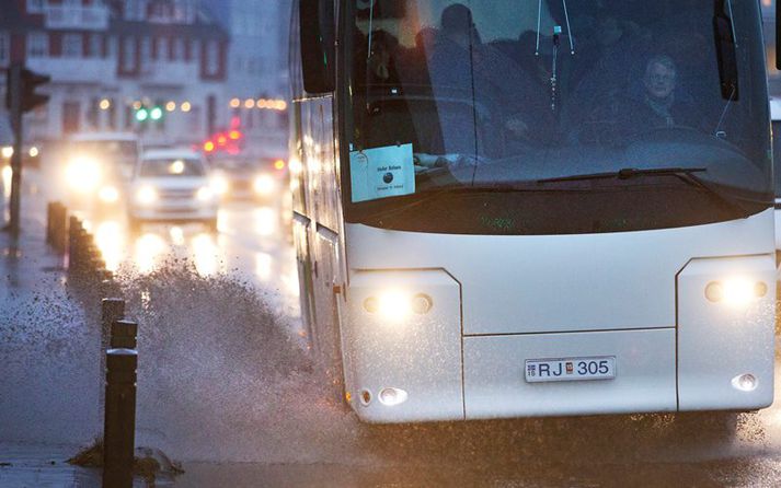 Vindur fer vaxandi með kvöldinu og enn fer verður hlýnandi.