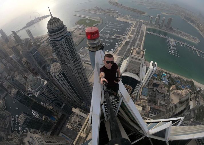 Remi Lucidi var þrítugur en hann er sagður hafa fallið af 68. hæð háhýsis í Hong Kong.